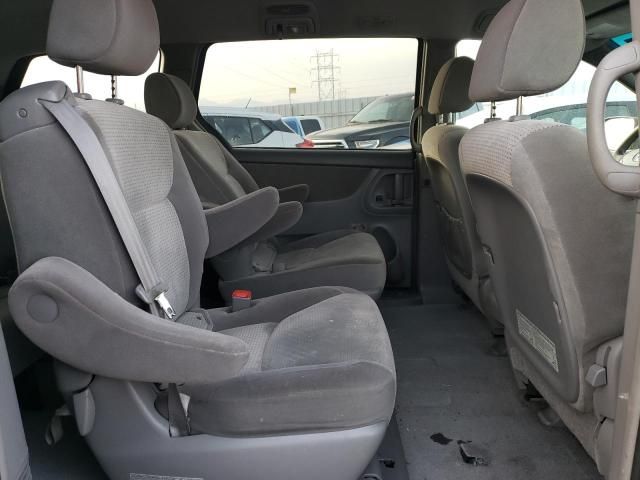 2008 Toyota Sienna CE