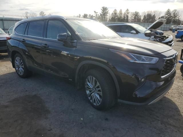 2021 Toyota Highlander Hybrid Platinum