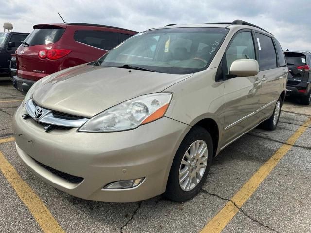 2008 Toyota Sienna XLE