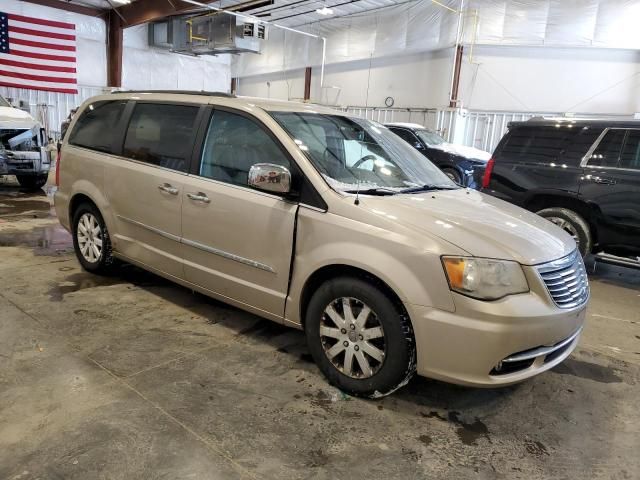 2012 Chrysler Town & Country Touring L