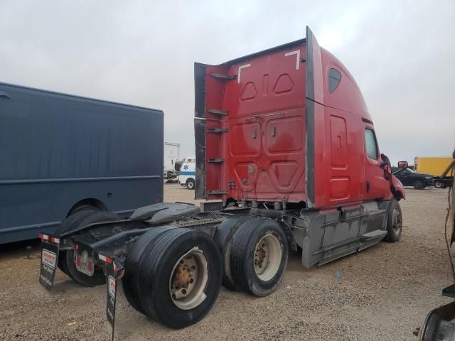 2018 Freightliner Cascadia 126