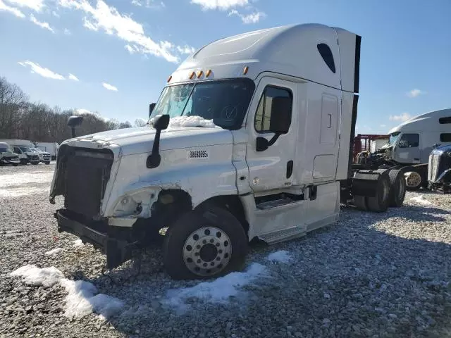 2016 Freightliner Cascadia 125