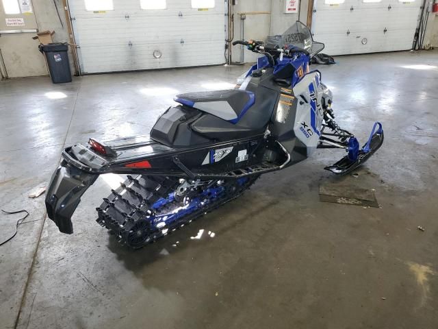 2021 Polaris Indy