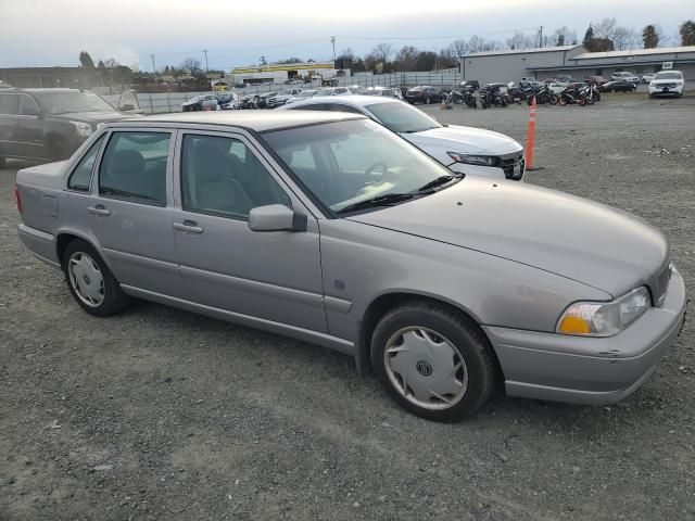 1999 Volvo S70