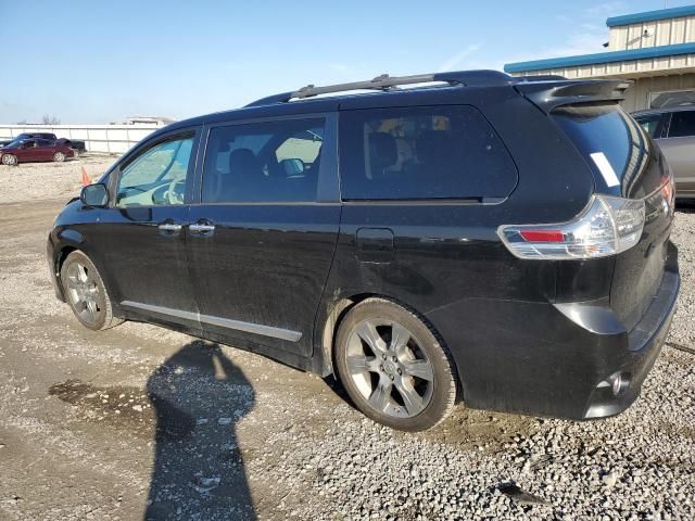 2013 Toyota Sienna Sport