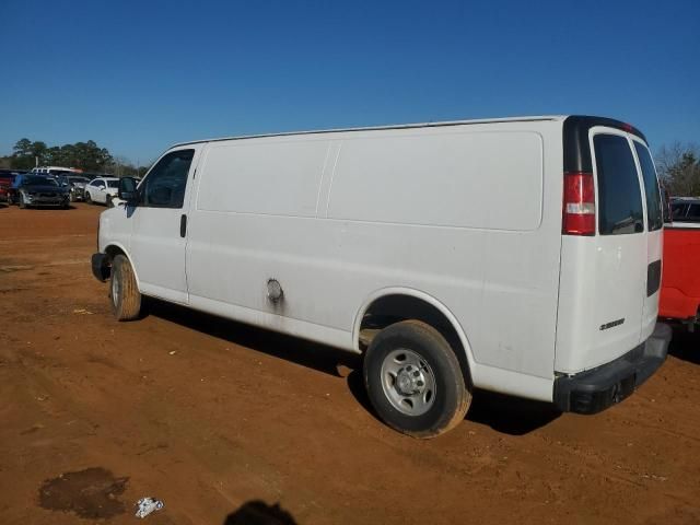 2017 Chevrolet Express G2500