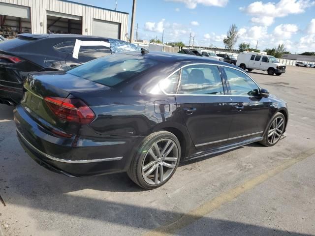 2017 Volkswagen Passat R-Line