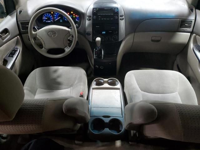 2006 Toyota Sienna CE