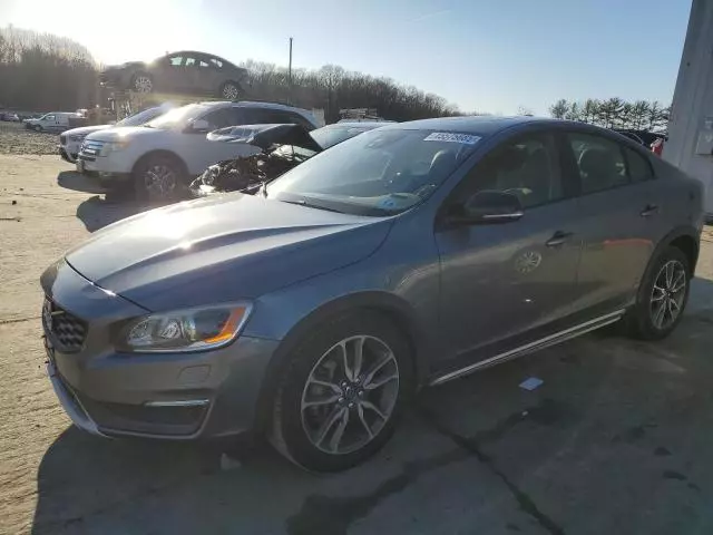 2016 Volvo S60 Cross Country T5