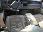 2006 Lincoln Town Car Signature Limited