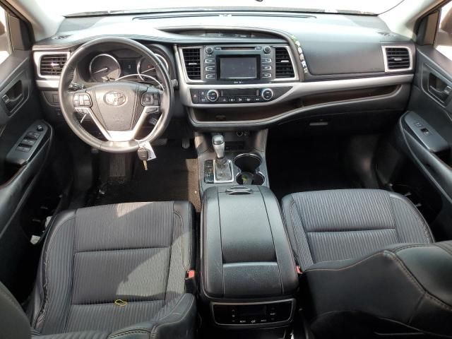 2015 Toyota Highlander LE