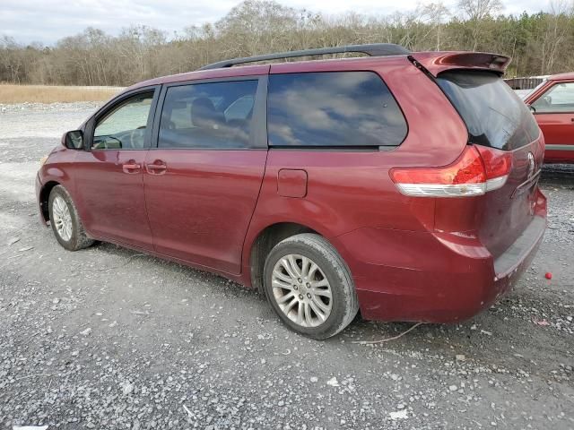 2012 Toyota Sienna XLE