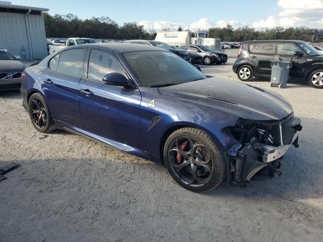 2017 Alfa Romeo Giulia Quadrifoglio