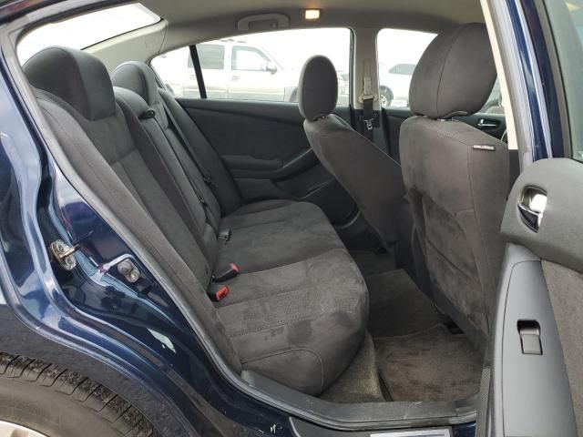 2010 Nissan Altima Base