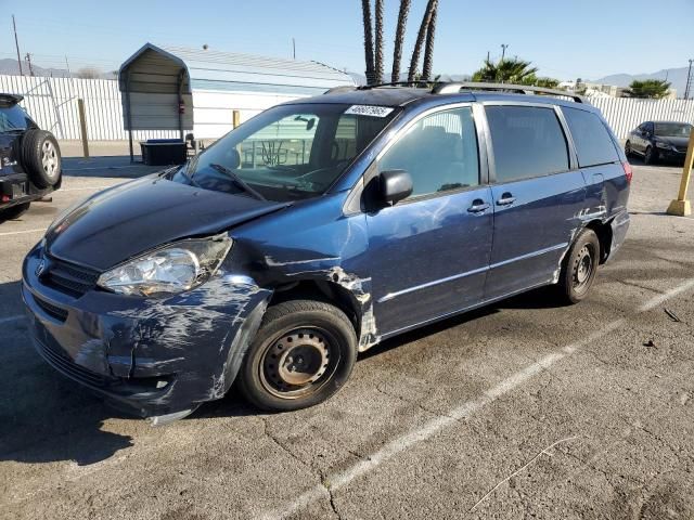 2004 Toyota Sienna CE