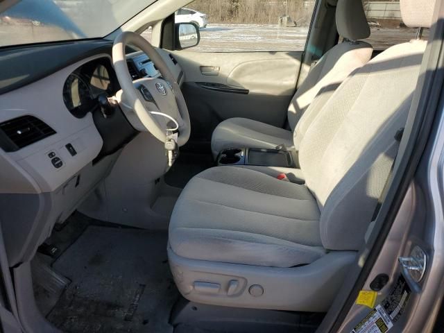 2011 Toyota Sienna LE