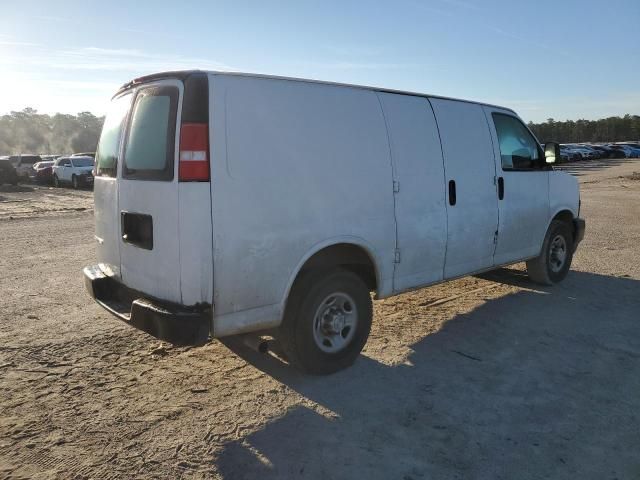 2020 Chevrolet Express G2500