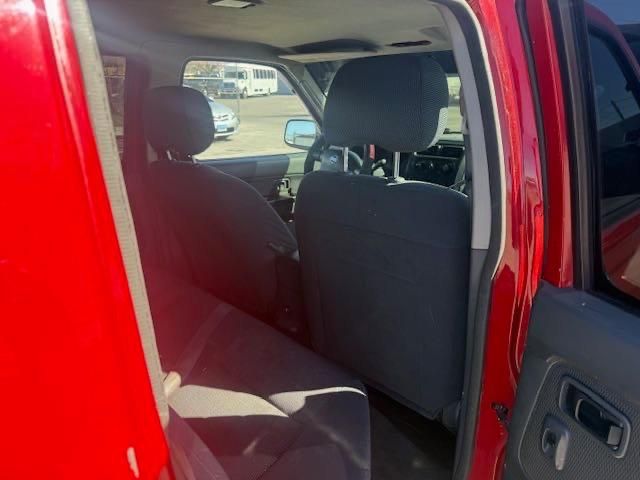 2004 Nissan Frontier Crew Cab XE V6