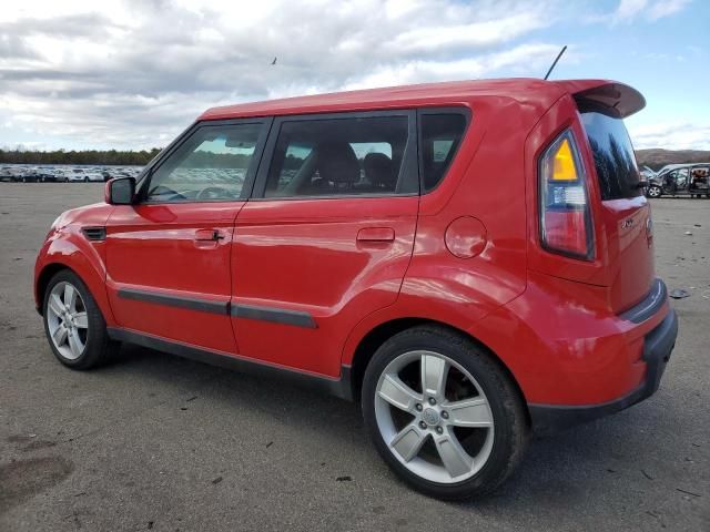 2010 KIA Soul +