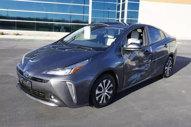 2022 Toyota Prius LE