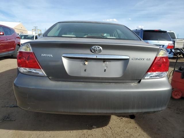 2005 Toyota Camry LE