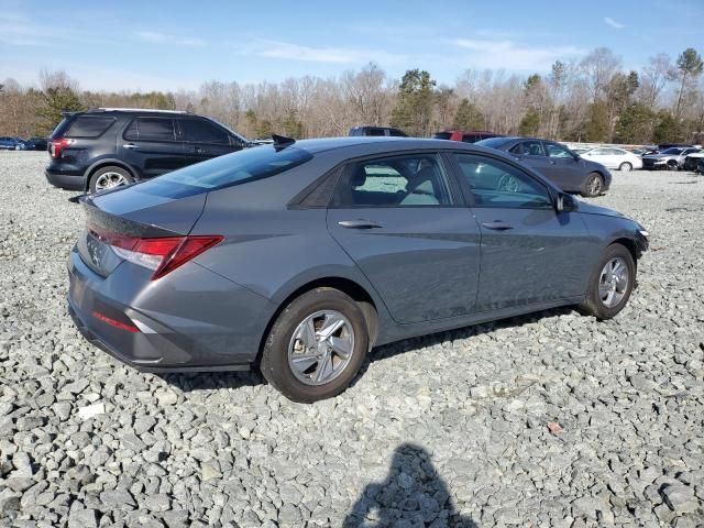 2024 Hyundai Elantra SE