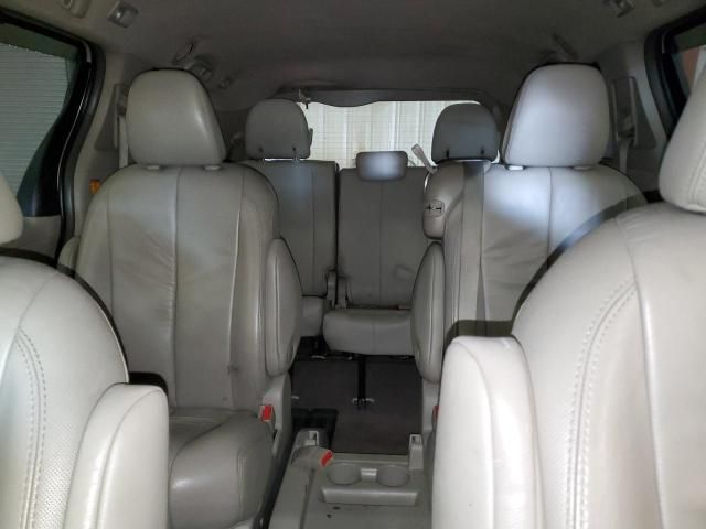 2011 Toyota Sienna XLE