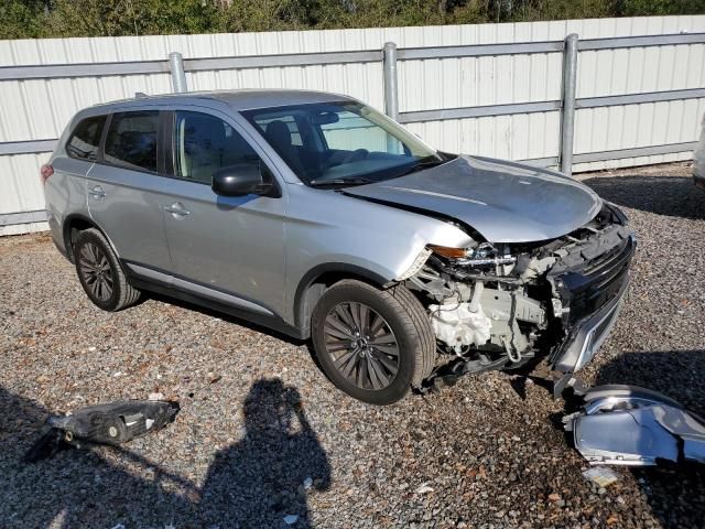 2020 Mitsubishi Outlander SE