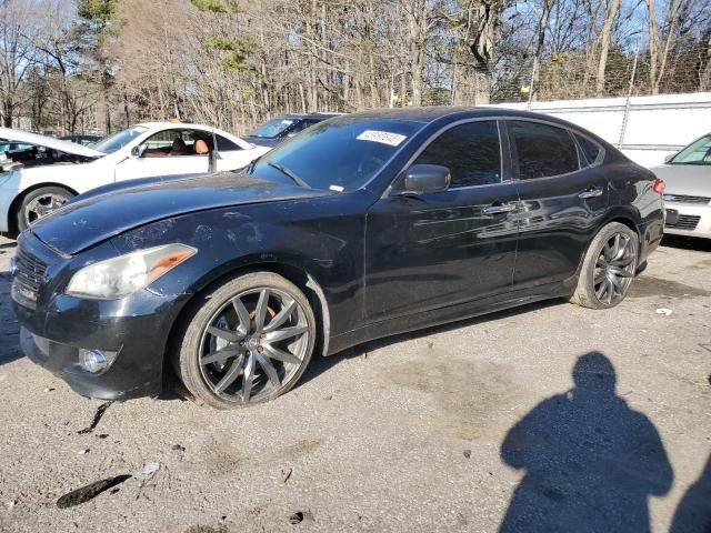 2011 Infiniti M56