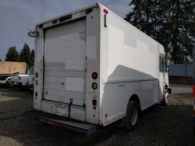 2001 Freightliner Chassis M Line WALK-IN Van