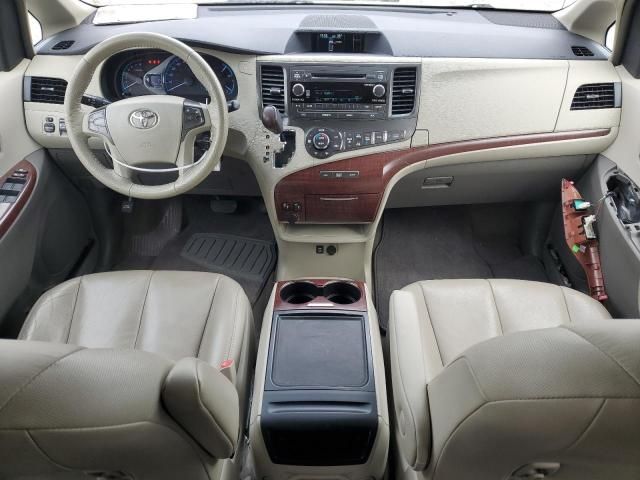 2014 Toyota Sienna XLE