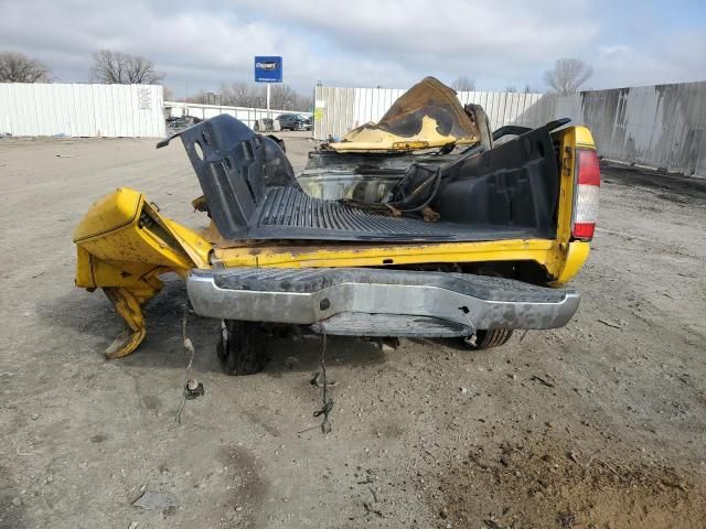 2000 Nissan Frontier King Cab XE