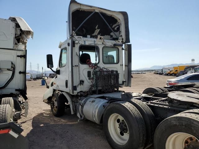 2017 Freightliner Cascadia 113