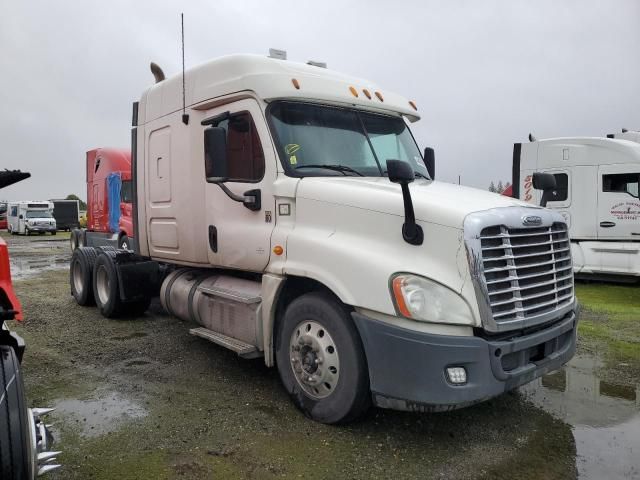 2013 Freightliner Cascadia 125