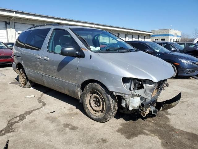 2002 Toyota Sienna CE