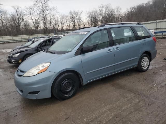 2009 Toyota Sienna CE