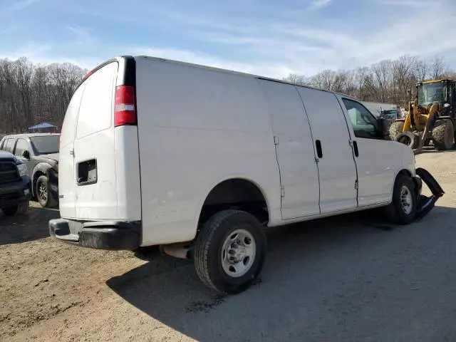 2021 Chevrolet Express G2500