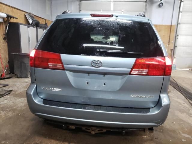 2005 Toyota Sienna XLE