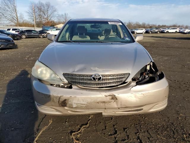 2004 Toyota Camry LE