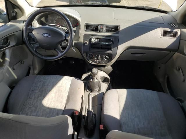 2005 Ford Focus ZX4