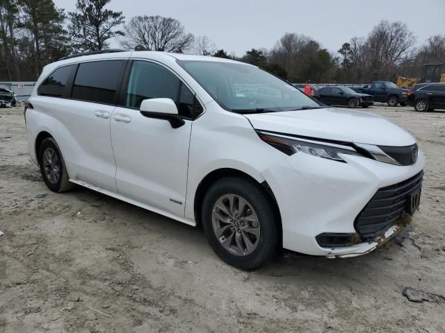 2021 Toyota Sienna LE