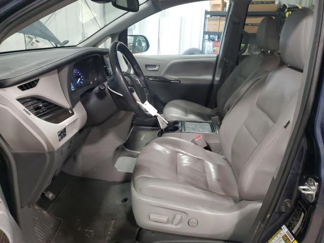 2019 Toyota Sienna XLE