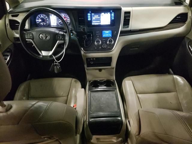 2015 Toyota Sienna XLE