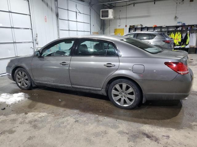 2005 Toyota Avalon XL