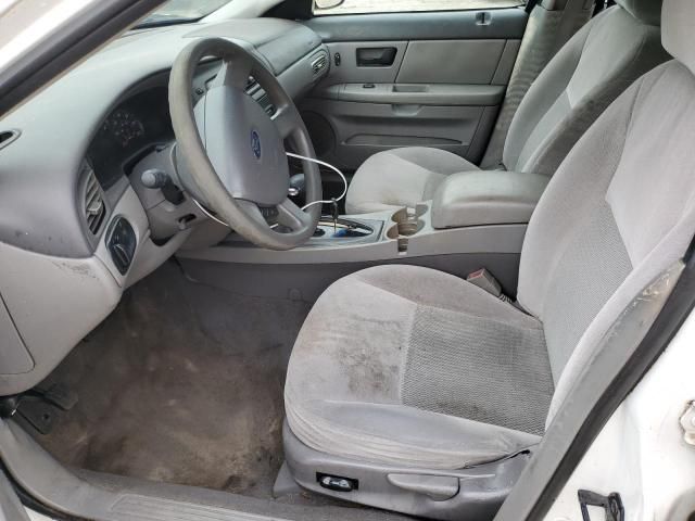 2005 Ford Taurus SE