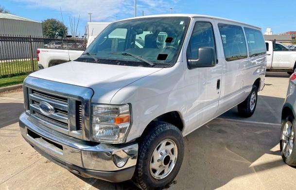 2013 Ford Econoline E350 Super Duty Wagon