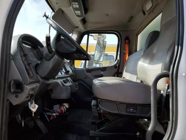 2014 Freightliner M2 106 Medium Duty