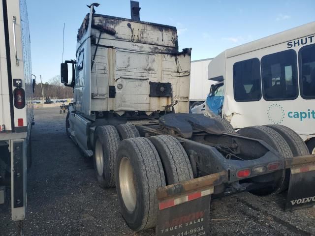 2015 Volvo VNL Semi Truck