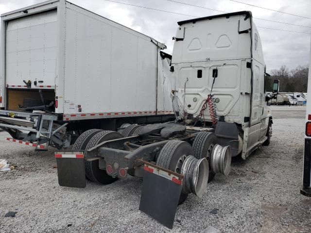 2016 Freightliner Cascadia 125