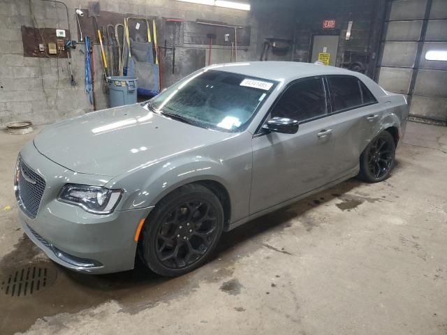 2019 Chrysler 300 Touring